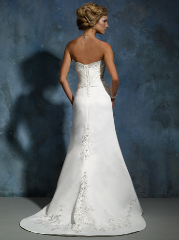 Wedding Dress_Sheath line 10C204